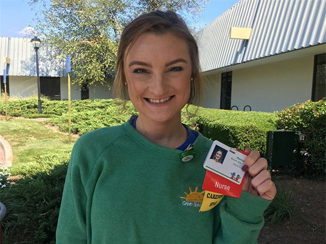 Montana tự hào khi được trở lại chính nơi cô đã điều trị để cứu giúp những bệnh nhân khác.