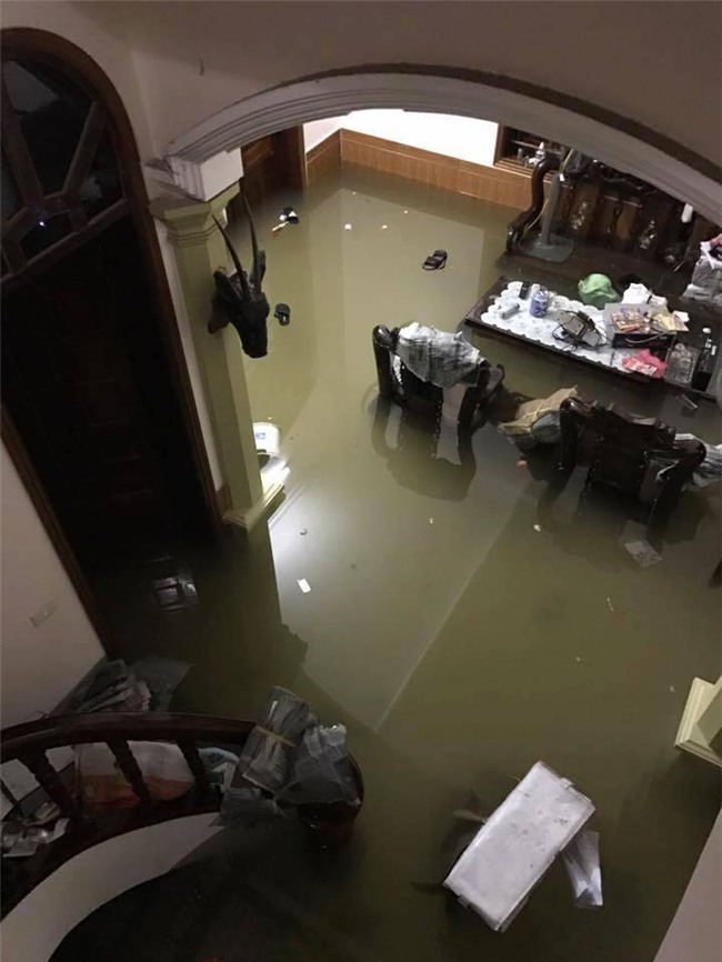 tin moi ap thap nhiet doi: mua lon suot dem, nghe an – ha tinh ngap sau trong bien nuoc - 1