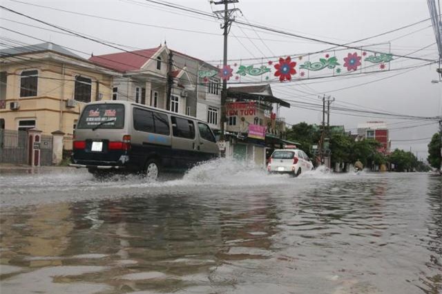 tin moi ap thap nhiet doi: mua lon suot dem, nghe an – ha tinh ngap sau trong bien nuoc - 11