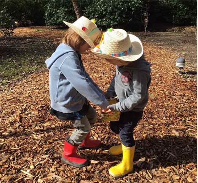 Học Elton John quy tắc ba lọ tiền xu để dạy con biết giá trị của tiền bạc ngay từ bé - Ảnh 3.