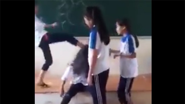 nữ sinh đánh nhau, nữ sinh, bạo lực học đường