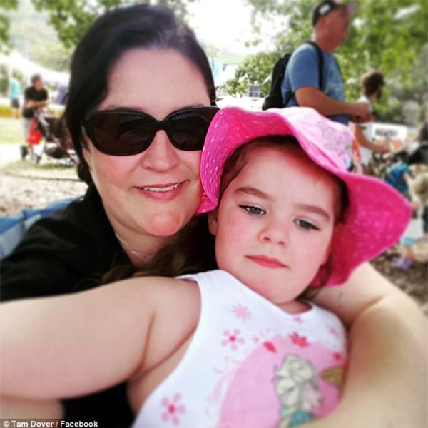 ky la be gai day thi khi moi 4 tuoi, lan dau "den thang" cu nghi do nghich ban - 3