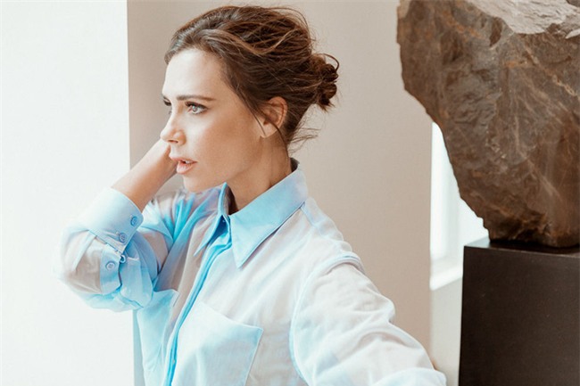 Victoria Beckham bật mí loạt sản phẩm làm đẹp giúp cô luôn đẹp rạng rỡ - Ảnh 5.