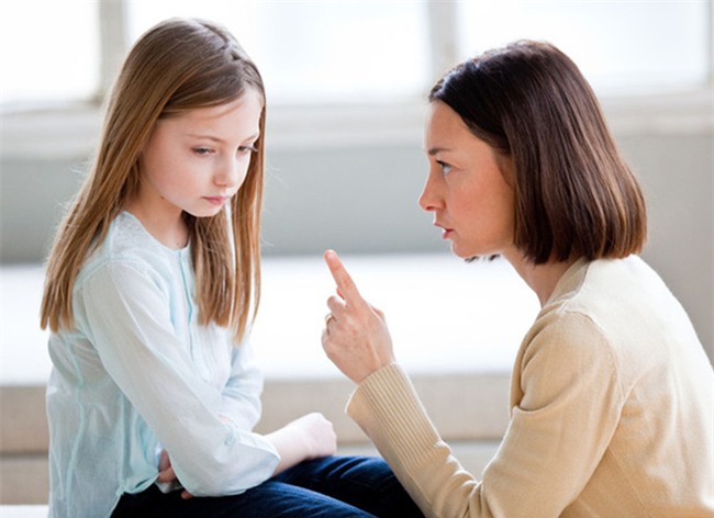 Bác sĩ tâm lý chỉ ra 8 việc bố mẹ cần làm để hạn chế quát mắng con - Ảnh 2.