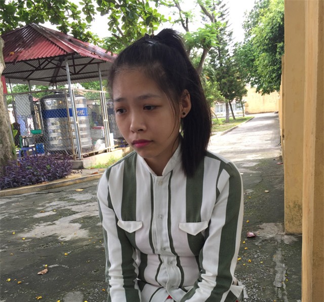 duong ve cua co gai mang trong toi voi em trai mong duoc cha tha thu - 1