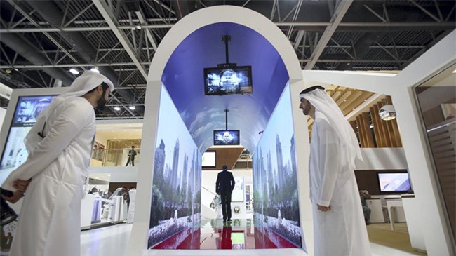 Duong ham nhan dien khuon mat dau tien tren the gioi tai Dubai hinh anh 1