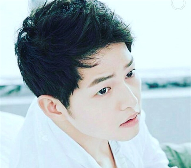 Nổi tiếng với làn da mịn màng, không tỳ vết, các sao Hàn có bí kíp gì trong công đoạn chăm sóc da của mình - Ảnh 2.