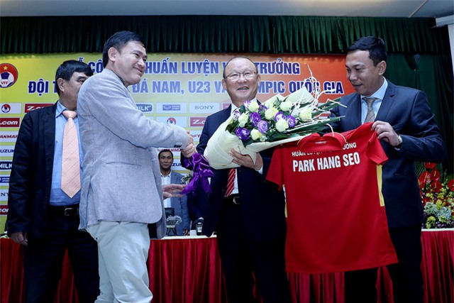  HLV Park Hang Seo tuyên bố đưa đội tuyển Việt Nam vào top 100 thế giới - Ảnh: Gia Hưng 