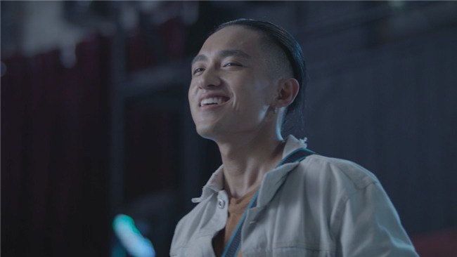 Glee: Hữu Vi và Rocker Nguyễn từ bạn thành thù chỉ vì Angela Phương Trinh-6