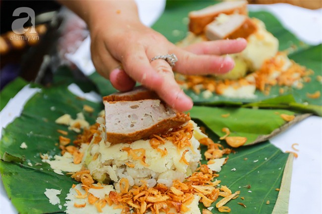 Khách Tây mách nước 5 món ngon Hà Nội sẽ làm xiêu lòng bất cứ ai - Ảnh 6.