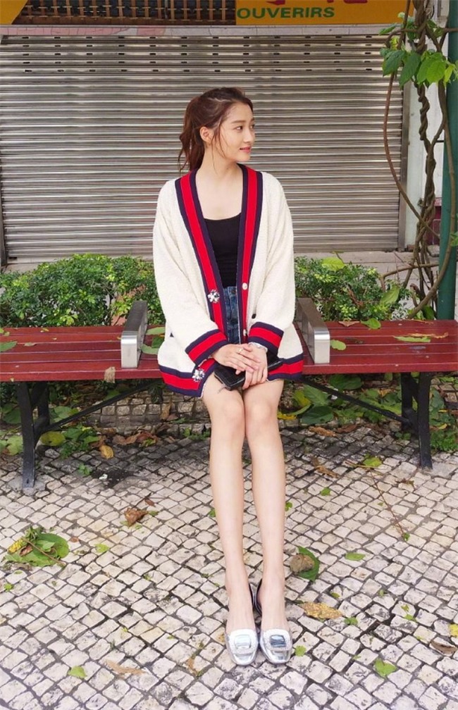 Cứ sang thu là 5 mẫu áo khoác quen thuộc này lại được loạt người đẹp Hoa ngữ lăng xê nhiệt tình - Ảnh 17.