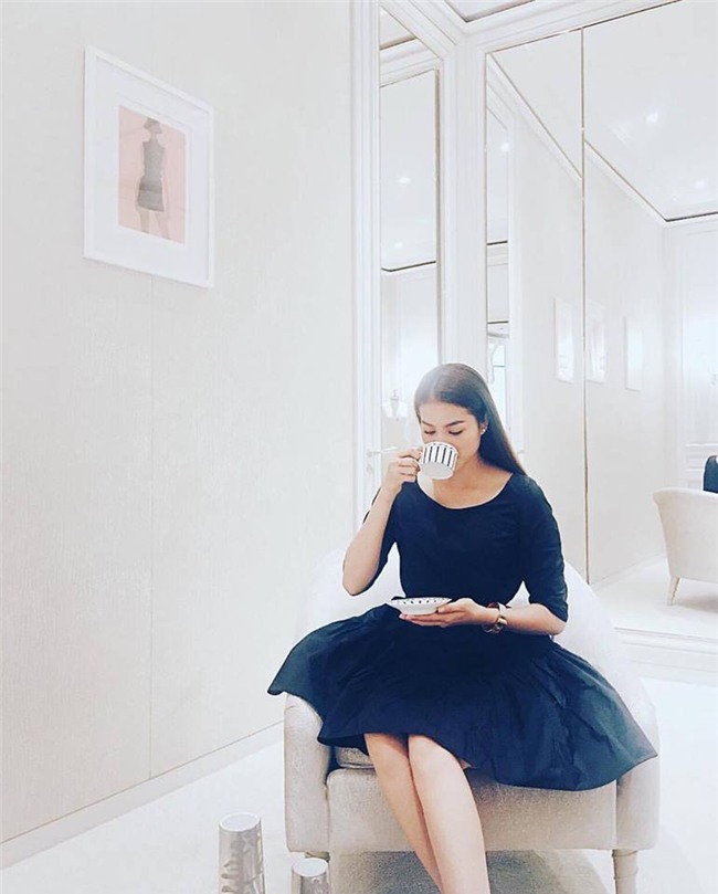 Hồ Ngọc Hà soán ngôi street style tuần này với bộ sưu tập giầy thần thánh-10