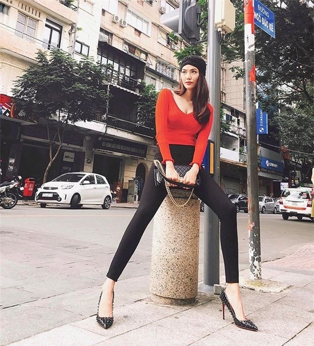 Hồ Ngọc Hà soán ngôi street style tuần này với bộ sưu tập giầy thần thánh-4