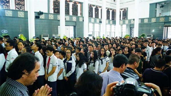 hoc sinh luong the vinh xep hang dai don linh cuu thay van nhu cuong ve truong - 22