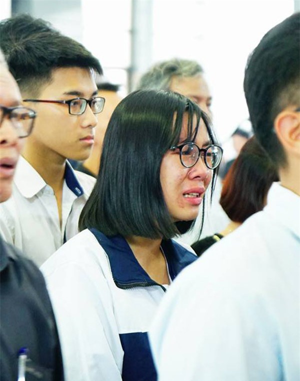 hoc sinh luong the vinh xep hang dai don linh cuu thay van nhu cuong ve truong - 24