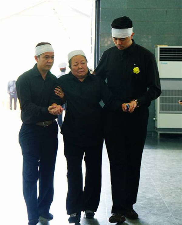 hoc sinh luong the vinh xep hang dai don linh cuu thay van nhu cuong ve truong - 38