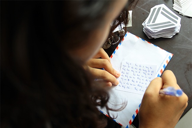 hoc sinh luong the vinh xep hang dai don linh cuu thay van nhu cuong ve truong - 39