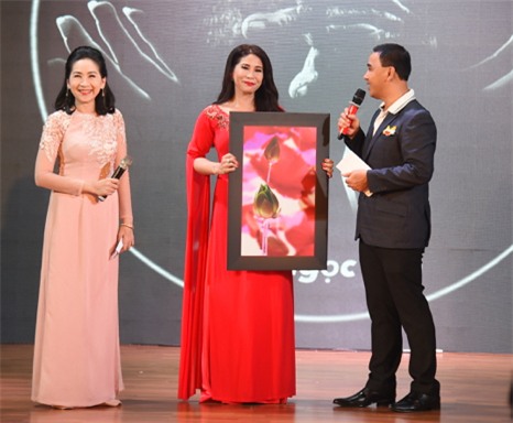 phi thanh van cong khai ban trai doanh nhan, du dinh ket hon lan ba hinh anh 6