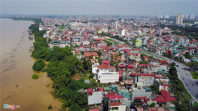 Nuoc song Hong dang cao, bai giua o Ha Noi chim nghim hinh anh 1