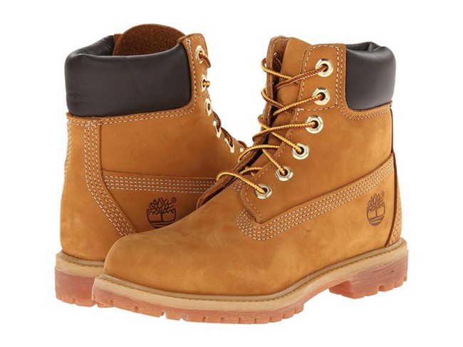 Nổi tiếng với việc dát loạt hàng hiệu lên người nhưng phu nhân Tổng thống Trump cũng có lúc diện đồ bình dân - Ảnh 2.