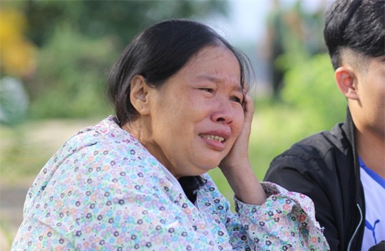 Nhói lòng mẹ mỏi mòn đi dọc suối gọi tên con gái và cháu ngoại - Ảnh 3.