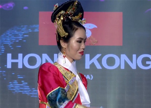 GIẬT MÌNH: Xuất hiện Lan Khuê phiên bản lỗi tại Miss Grand International 2017-3