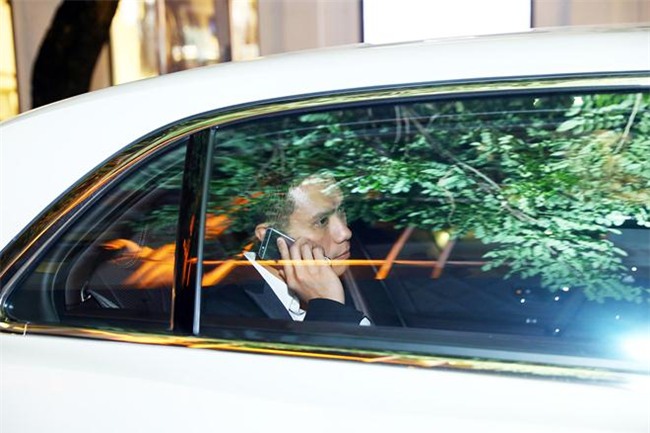 thieu gia phan hai ''nguoi phan xu” khoe sieu xe chuc ty moi tau hinh anh 2