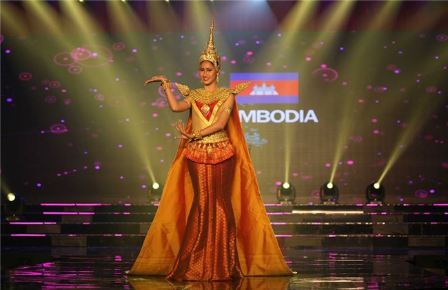 Top 10 trang phục truyền thống đẹp nhất tại đêm trình diễn Quốc phục Miss Grand International 2017-9