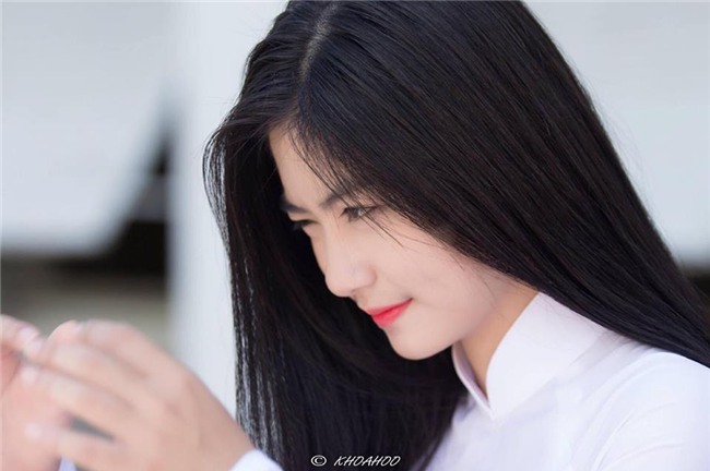 Hot girl áo dài tự tin khoe giọng hát ngọt như mía lùi khi cover hit Duyên phận-6