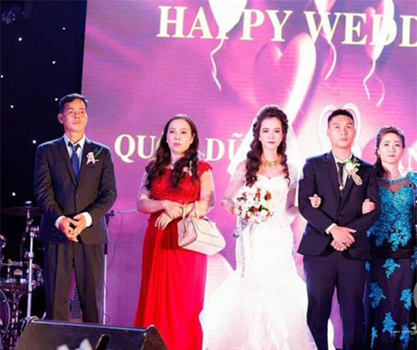 nhung doi tan lang tan nuong duoc mung cuoi tien ty, dan tinh tram tro “ho hang nha nguoi ta” - 9