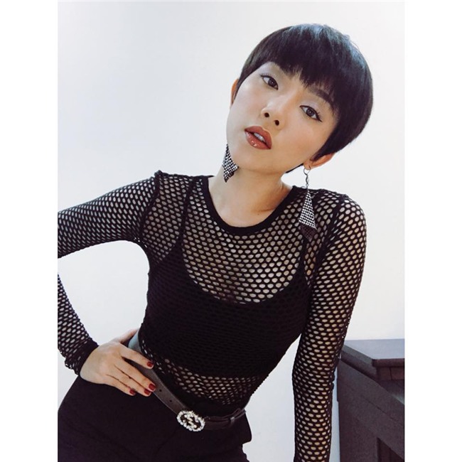 cach dien do den ma van "sang nhat hanh tinh" nhu pham huong va hoang thuy - 8