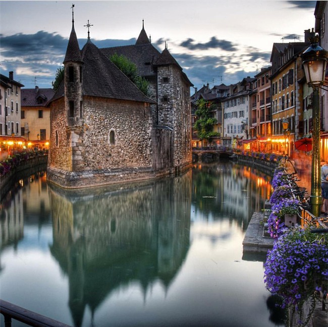 12 ngôi làng đẹp như truyện cổ tích giữa đời thực, Việt Nam cũng góp mặt 1 địa danh - Ảnh 2.