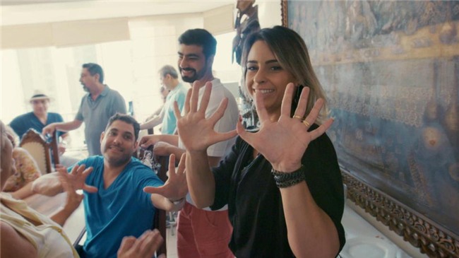 ki la: gia dinh ca 14 nguoi deu co 24 ngon tay, chan - 1