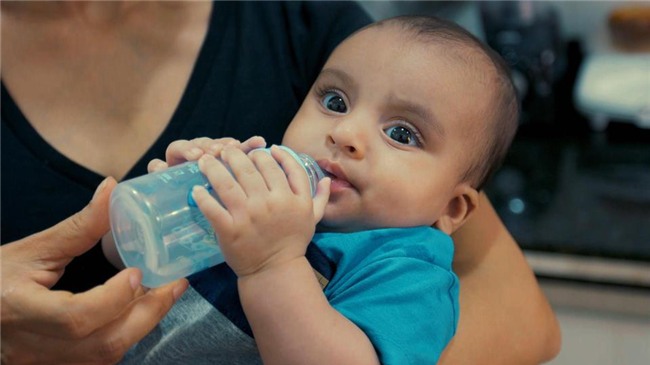 ki la: gia dinh ca 14 nguoi deu co 24 ngon tay, chan - 4