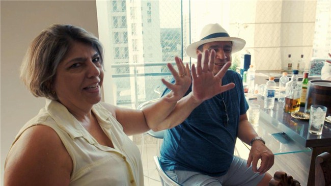 ki la: gia dinh ca 14 nguoi deu co 24 ngon tay, chan - 9