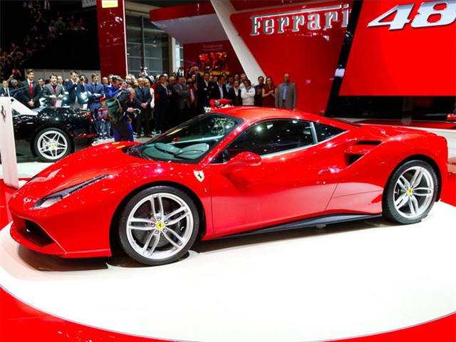 Còn những siêu phẩm của nó đương nhiên phải định giá bằng đơn vị triệu đô la.