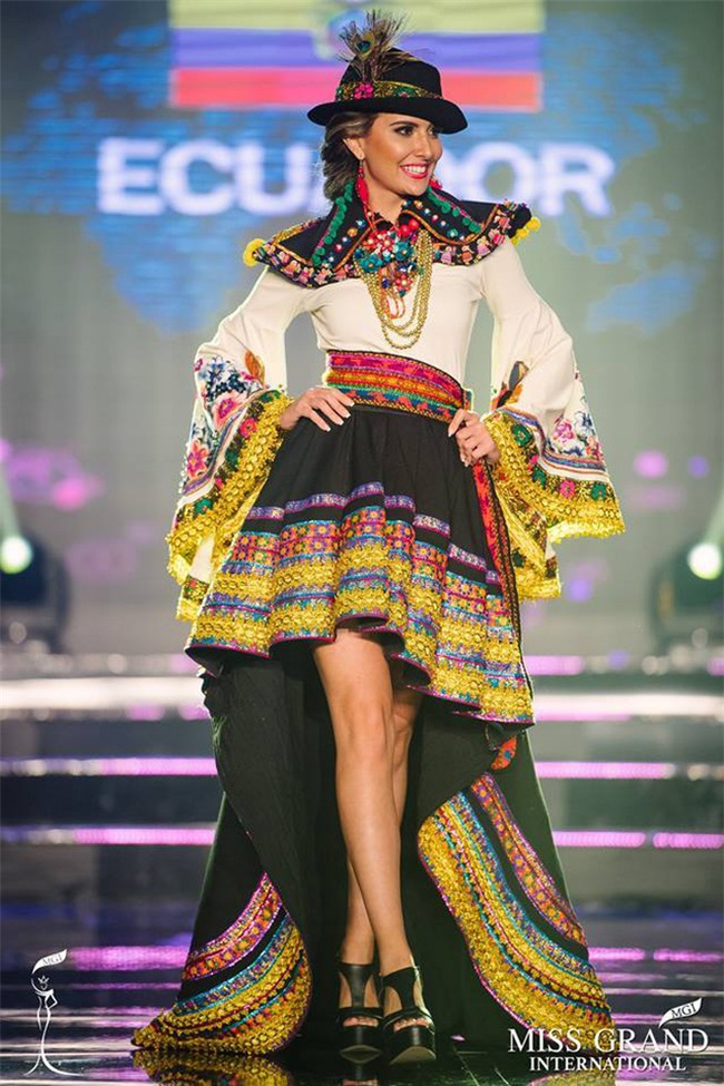 Chuyện hy hữu: BTC "Miss Grand International" công bố nhầm Top 1 bình chọn Trang phục dân tộc giữa Việt Nam và Indonesia - Ảnh 9.