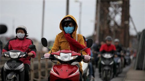 tin moi thoi tiet 16/10: sang nay ha noi chuyen mua ret, giam gan 10 do c - 1