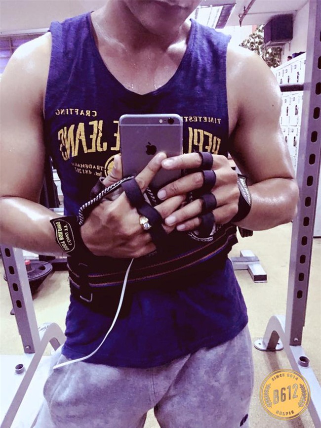 Chàng trai này là ai mà lại khiến cả Hương Tràm và Mỹ Tâm "say như điếu đổ"? - Ảnh 8.