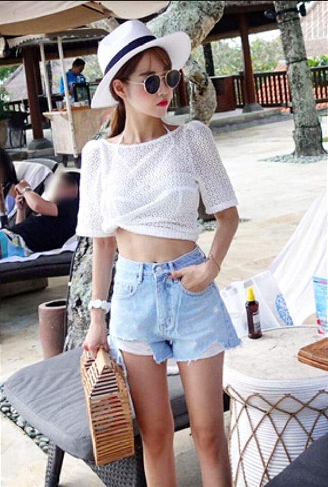 Bạn trai đòi đốt tủ đồ vì chiếc quần ngắn nửa gang tay, cô nàng nhờ chị em phân xử hộ - Ảnh 1.