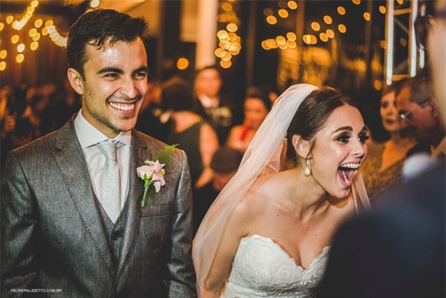 “Vị khách” lạ ngang nhiên vào ngủ giữa lễ cưới, cô dâu chú rể không đuổi đi mà còn làm điều bất ngờ - Ảnh 6.