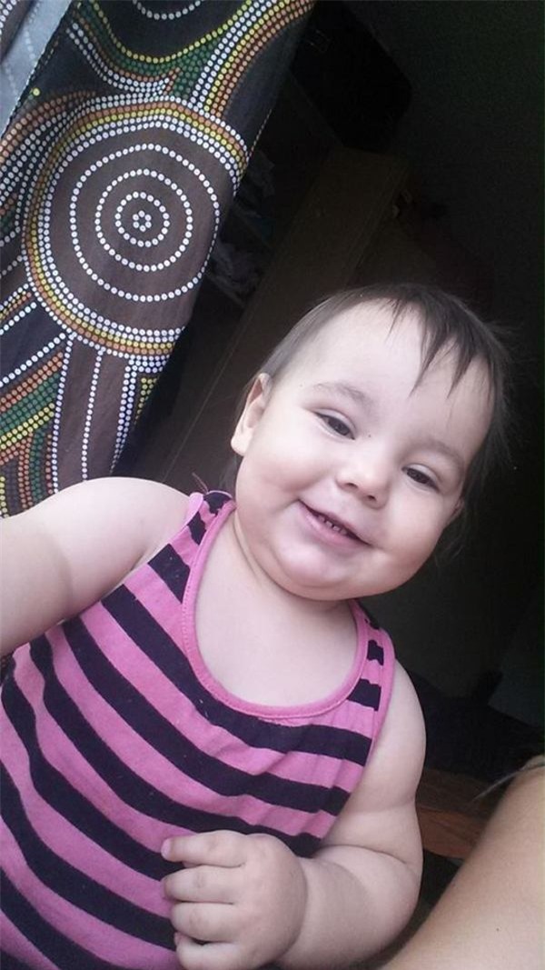 Nụ hôn cuối - khoảnh khắc ám ảnh của người bố từ biệt con gái 2 tuổi qua đời vì bị mẹ đẻ bạo hành - Ảnh 8.