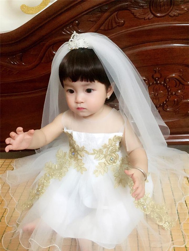 be gai bac ninh xinh nhu thien than trong vay ao me tu tay may - 10