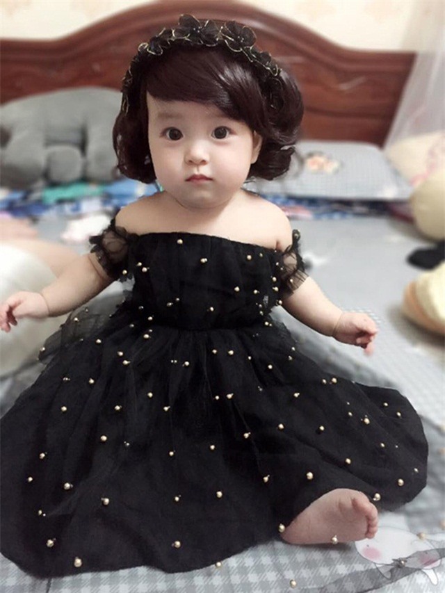 be gai bac ninh xinh nhu thien than trong vay ao me tu tay may - 2