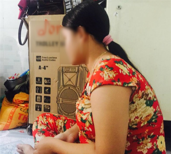 be gai 14 tuoi bi hang xom xam hai den mang thai, phai nghi hoc cho sinh con - 3