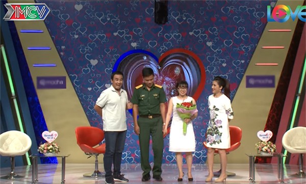 sau khi doi xem dan cua chang bo doi o bmhh, co gai quyet cuoi du moi quen 2 thang - 9