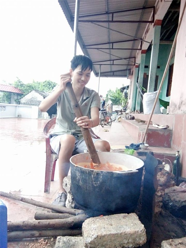 Cô dâu xinh đẹp đẩy xe lăn cho chồng trong đám cưới ở Bắc Giang - Ảnh 3.