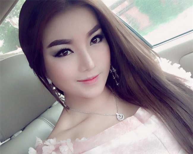 lo clip a quan the voice campuchia san sreylai bi chong ban chet ngay truoc cua spa - 4