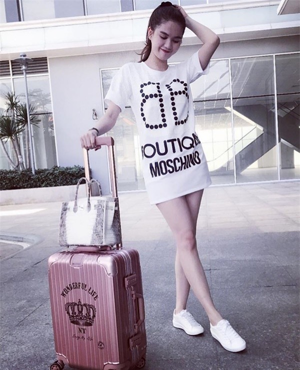 Gió lạnh đầu mùa, ngắm Ngọc Trinh mặc đồ thể thao chất như nước cất-6