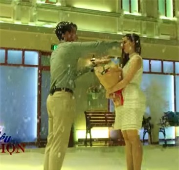 Cô nàng xinh đẹp đốn tim chàng trai bằng bài hát tỏ tình cực ngọt-5